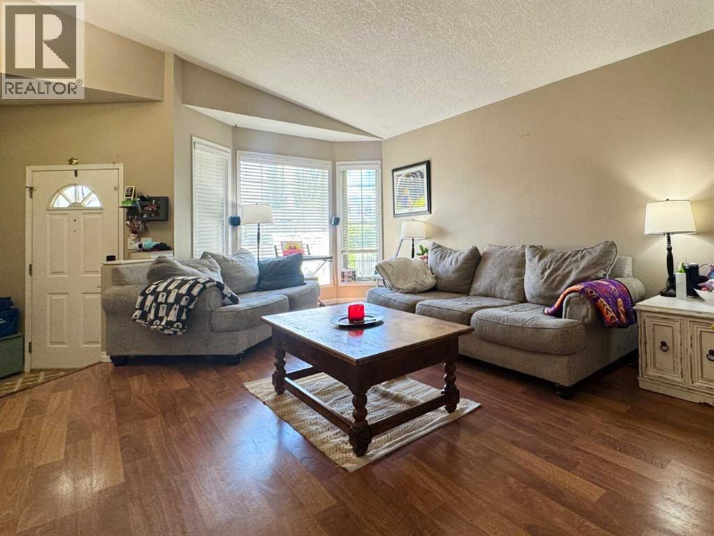 93 Heritage Crescent W, Lethbridge, Alberta  T1K 6X2 - Photo 6 - A2317590