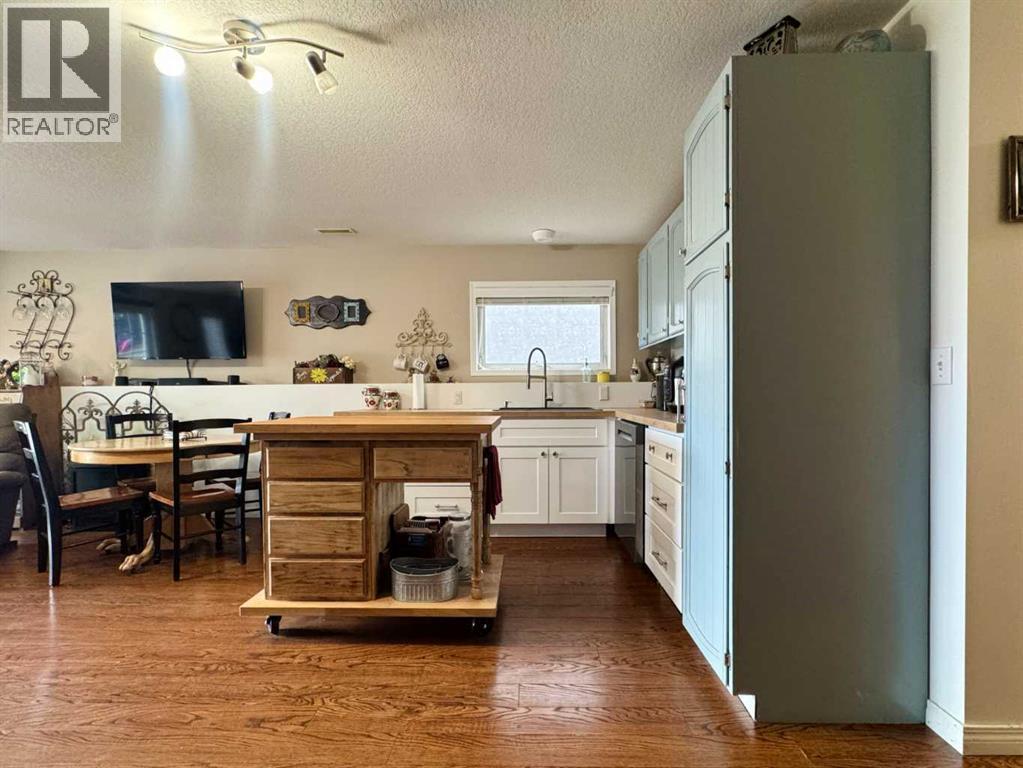 93 Heritage Crescent W, Lethbridge, Alberta  T1K 6X2 - Photo 32 - A2317590