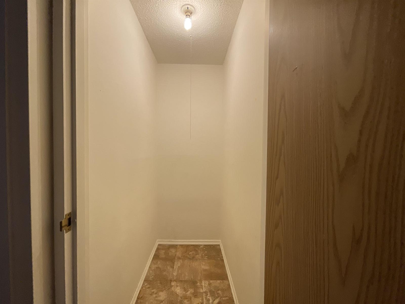 208 10061 150th Street, Surrey, British Columbia  V3R 4A7 - Photo 12 - R3136561