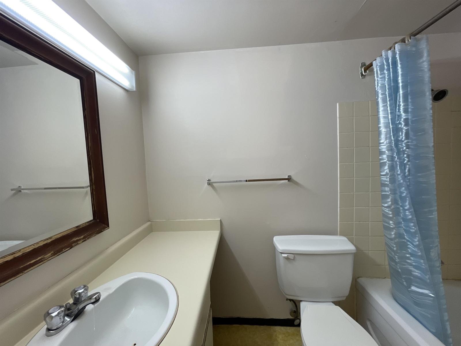 208 10061 150th Street, Surrey, British Columbia  V3R 4A7 - Photo 11 - R3136561