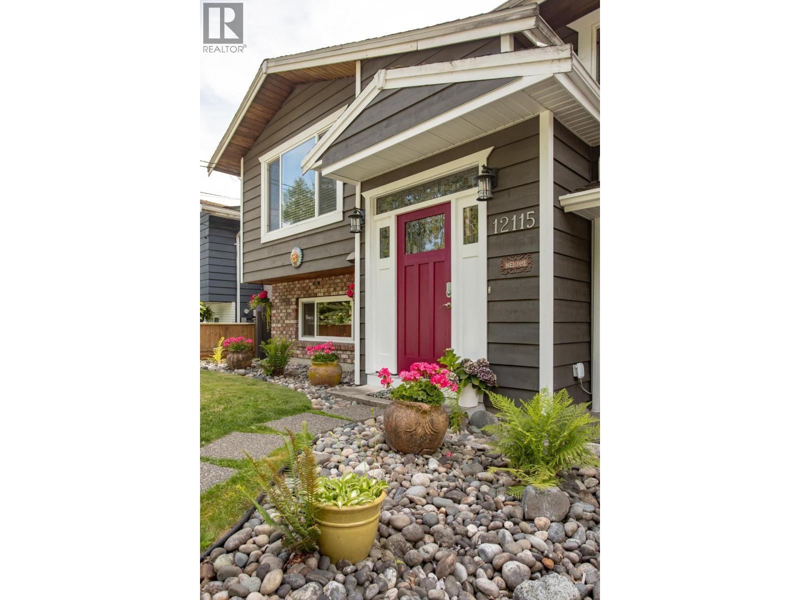 12115 Blakely Road, Pitt Meadows, British Columbia  V3Y 1J3 - Photo 4 - R3136326
