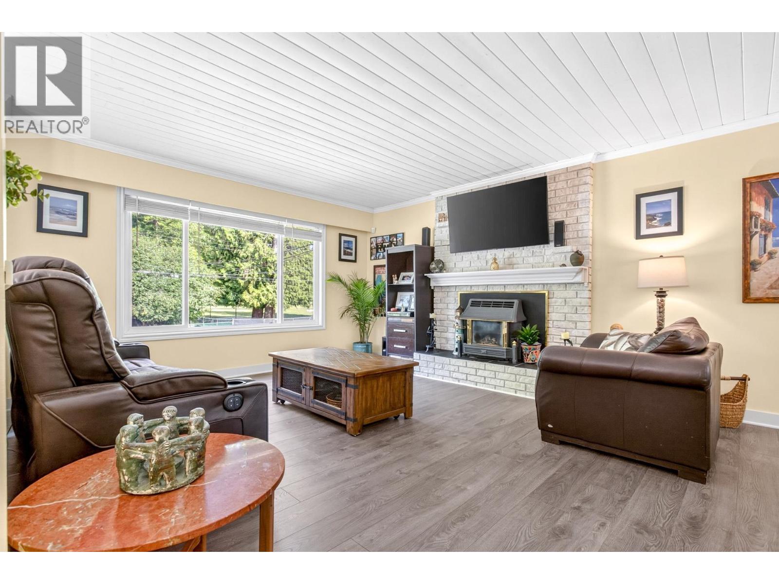 12115 Blakely Road, Pitt Meadows, British Columbia  V3Y 1J3 - Photo 6 - R3136326