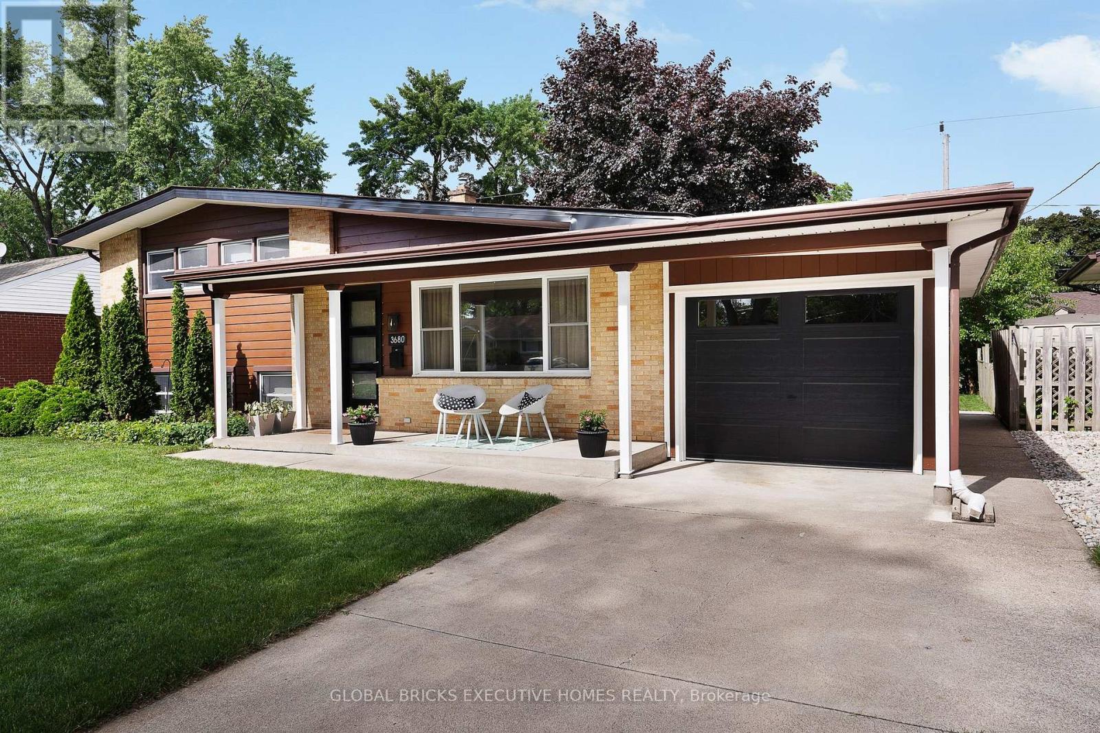 3680 Roxborough Boulevard, Windsor, Ontario N9E 3A2 - Photo 4 - X13453686
