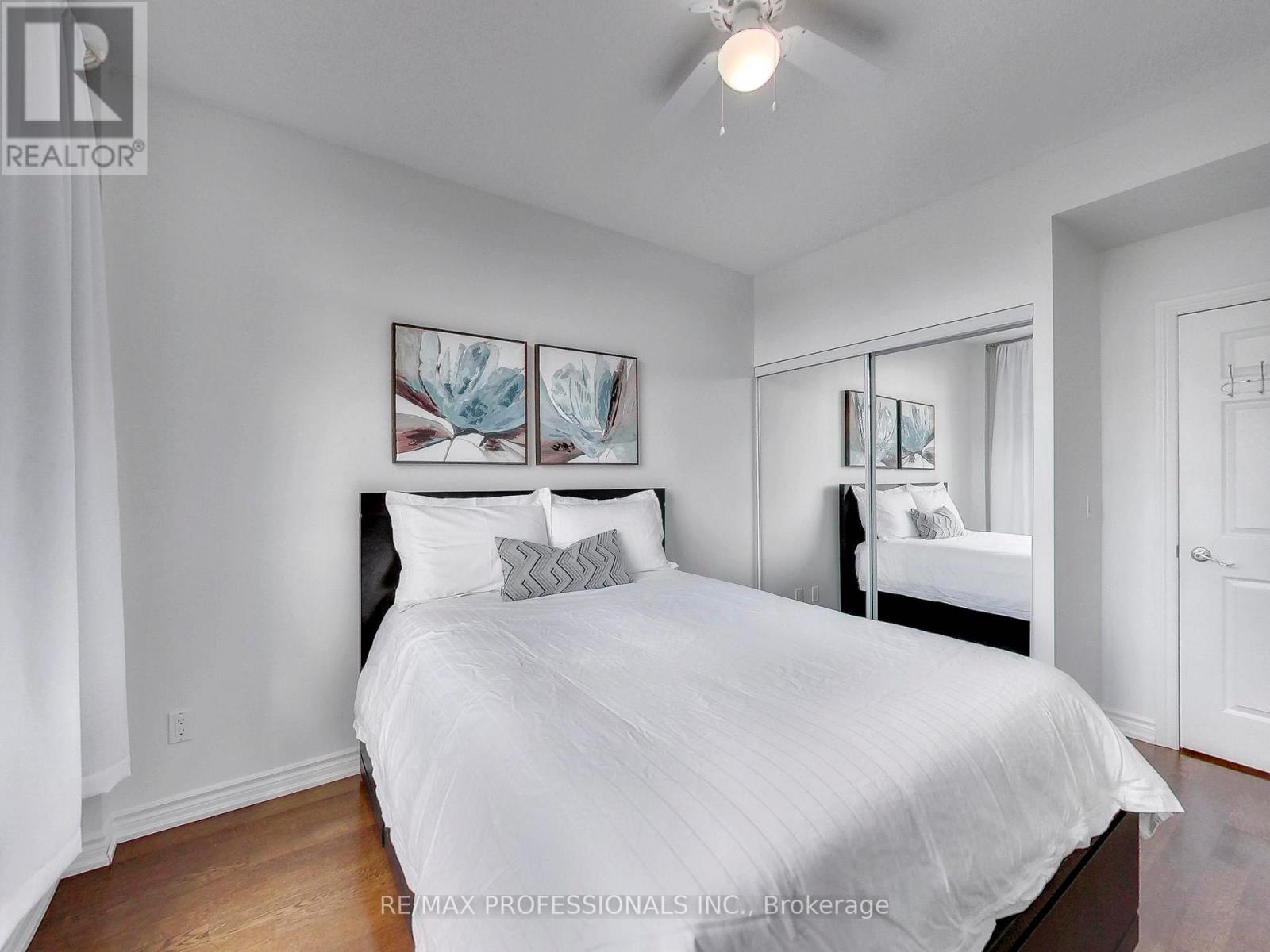 711 - 1135 Royal York Road, Toronto, Ontario  M9A 0C3 - Photo 20 - W13453394