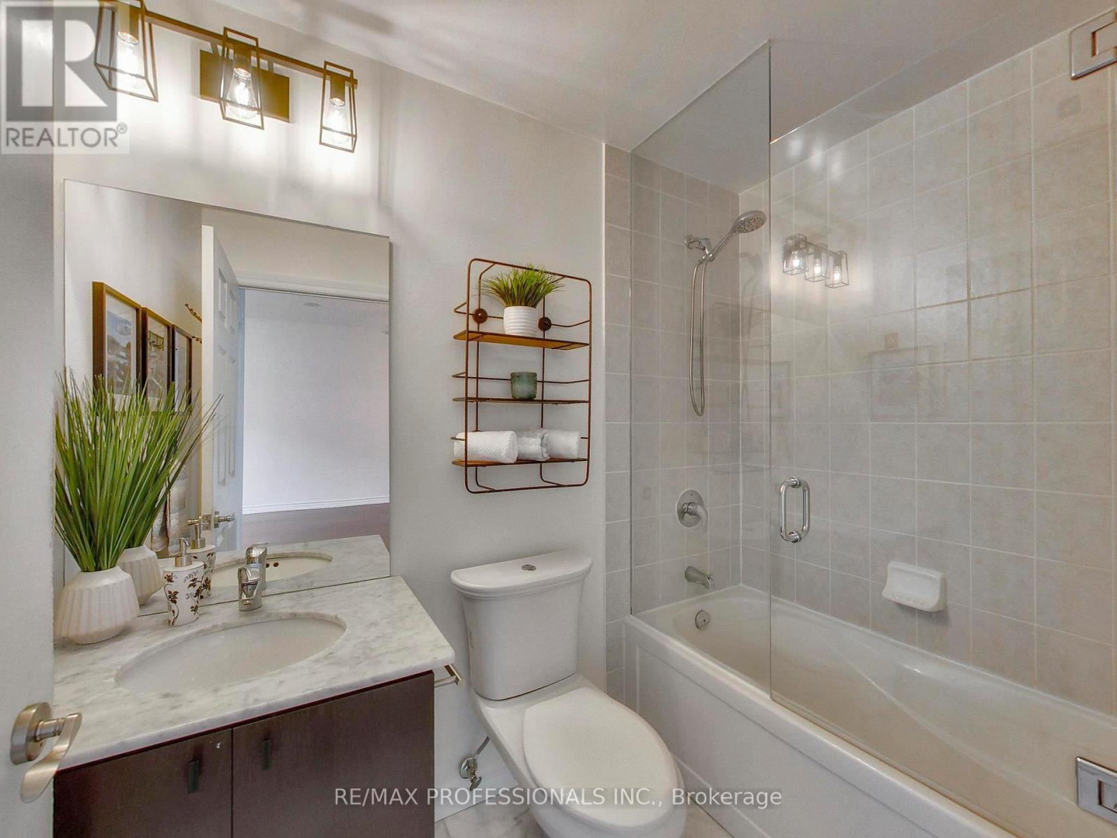 711 - 1135 Royal York Road, Toronto, Ontario  M9A 0C3 - Photo 23 - W13453394