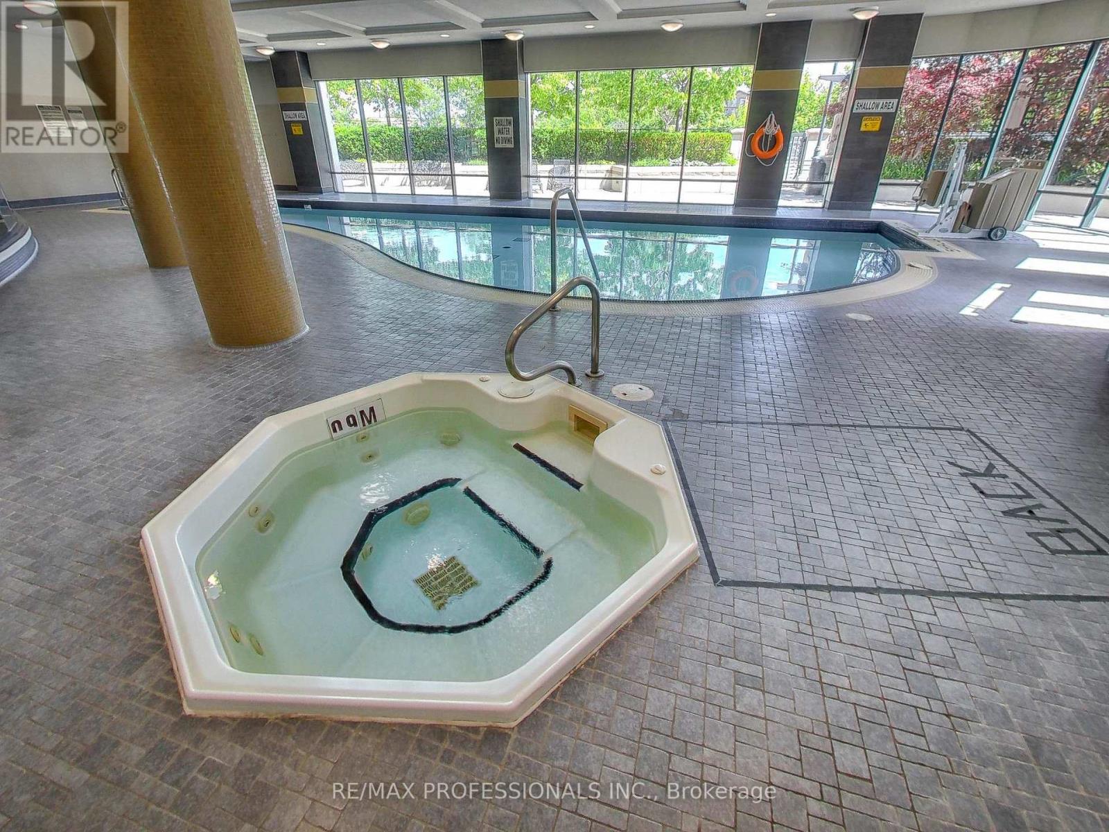711 - 1135 Royal York Road, Toronto, Ontario  M9A 0C3 - Photo 34 - W13453394
