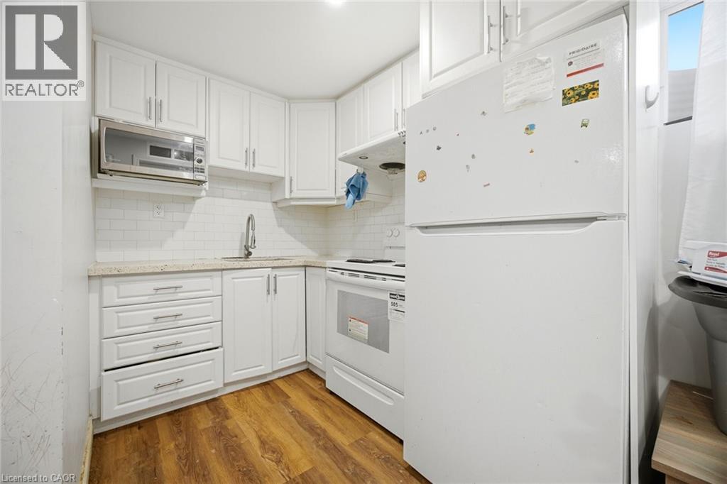 127 Monarch Woods Drive, Kitchener, Ontario  N2P 2Y9 - Photo 40 - 40840557