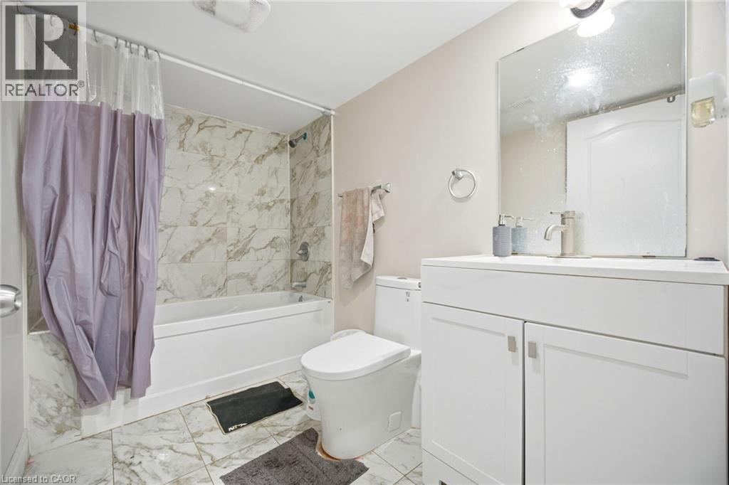 127 Monarch Woods Drive, Kitchener, Ontario  N2P 2Y9 - Photo 42 - 40840557