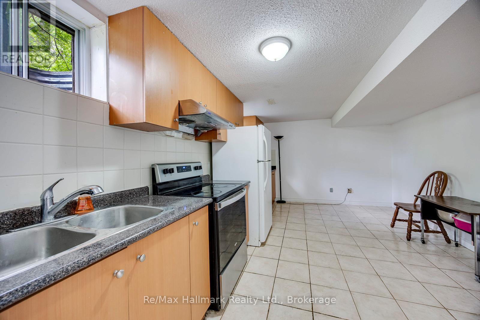 5371 Dundas Street, Burlington, Ontario  L7R 3X4 - Photo 27 - W13435514