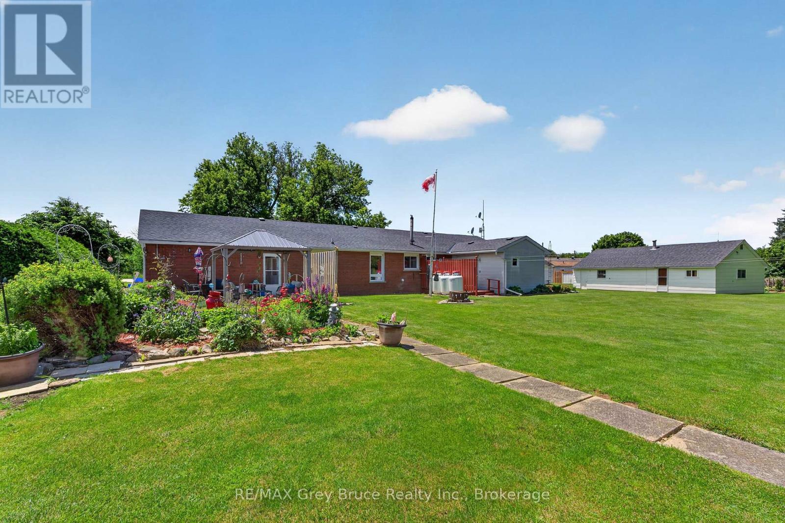303049 Grey  15 Road, Meaford, Ontario  N0H 1V0 - Photo 2 - X13453758