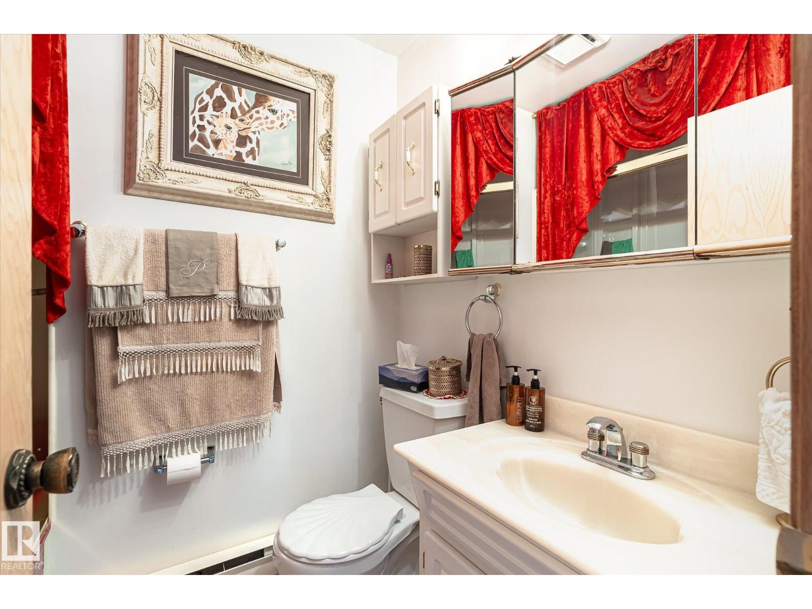 9747 67 Av Nw, Edmonton, Alberta  T6E 0P1 - Photo 25 - E4494012