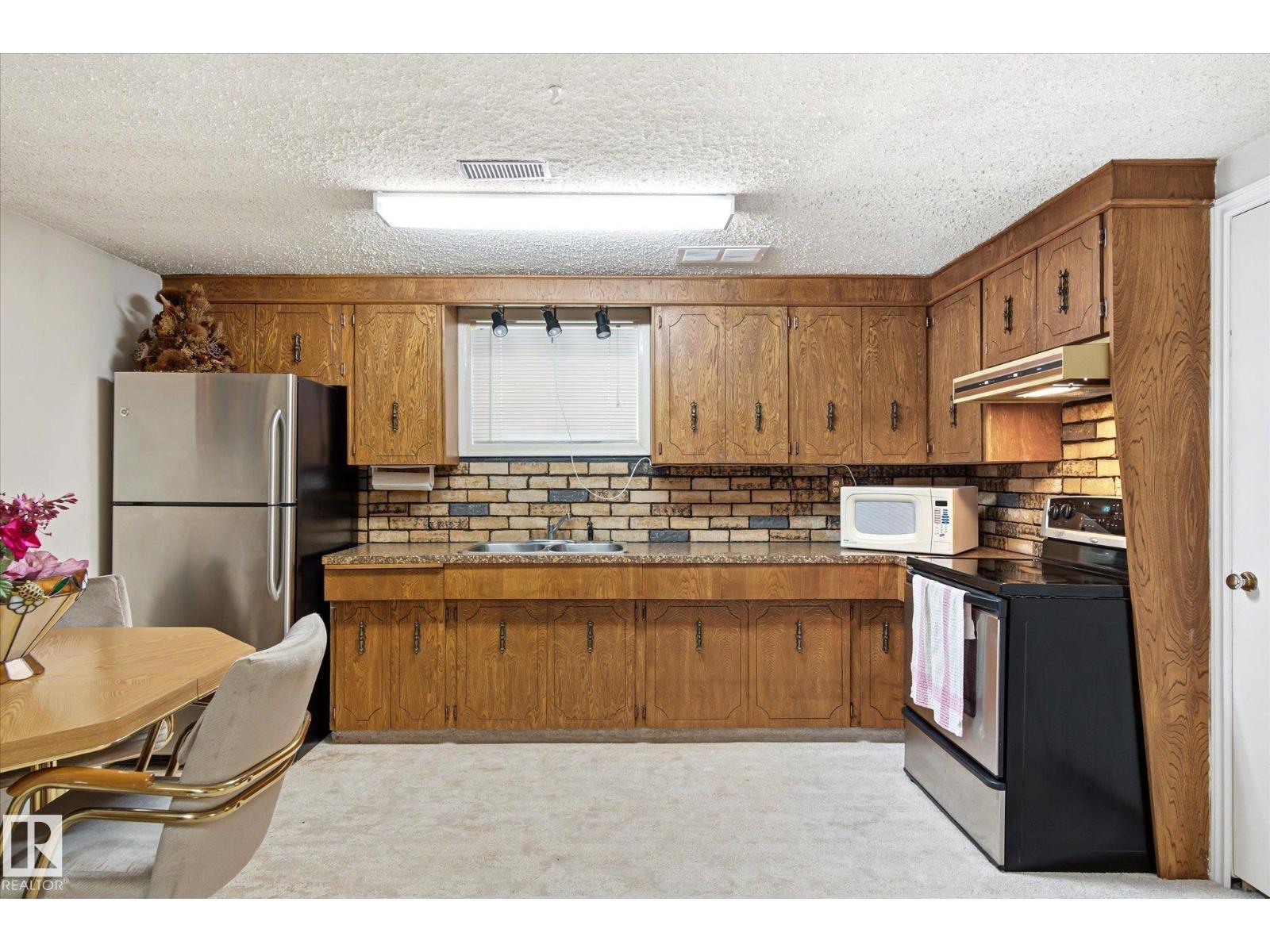9747 67 Av Nw, Edmonton, Alberta  T6E 0P1 - Photo 37 - E4494012
