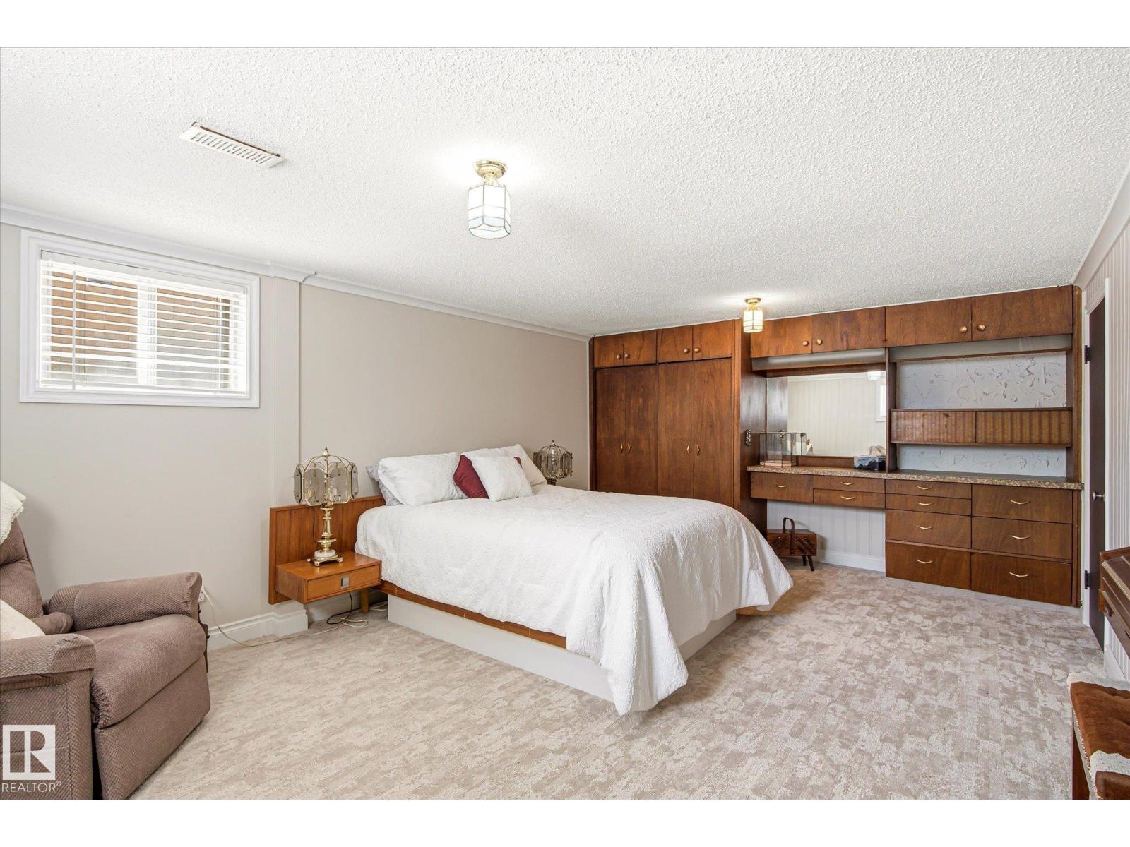 9747 67 Av Nw, Edmonton, Alberta  T6E 0P1 - Photo 39 - E4494012