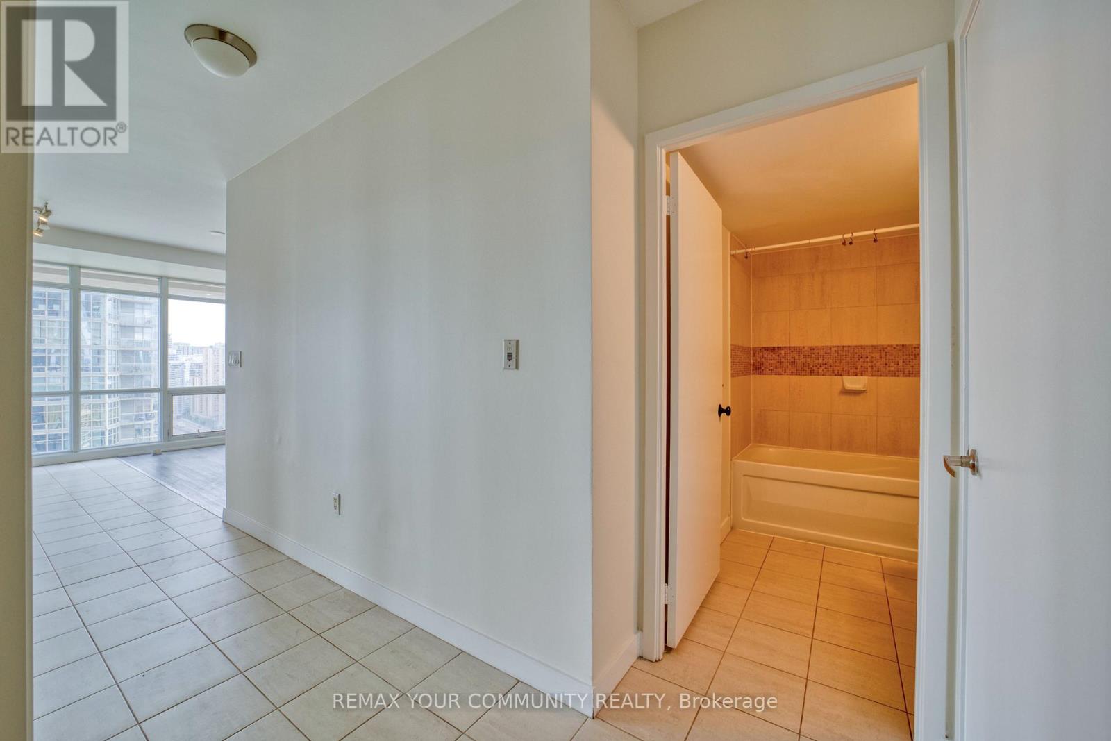 2809 - 11 Brunel Court, Toronto, Ontario  M5V 3Y3 - Photo 14 - C13453768