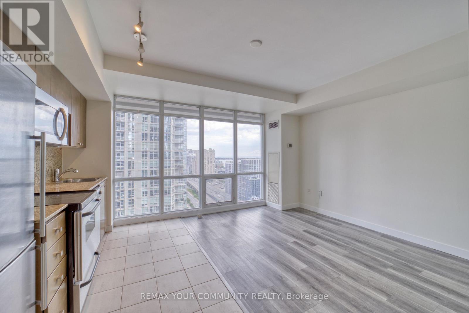 2809 - 11 Brunel Court, Toronto, Ontario  M5V 3Y3 - Photo 20 - C13453768