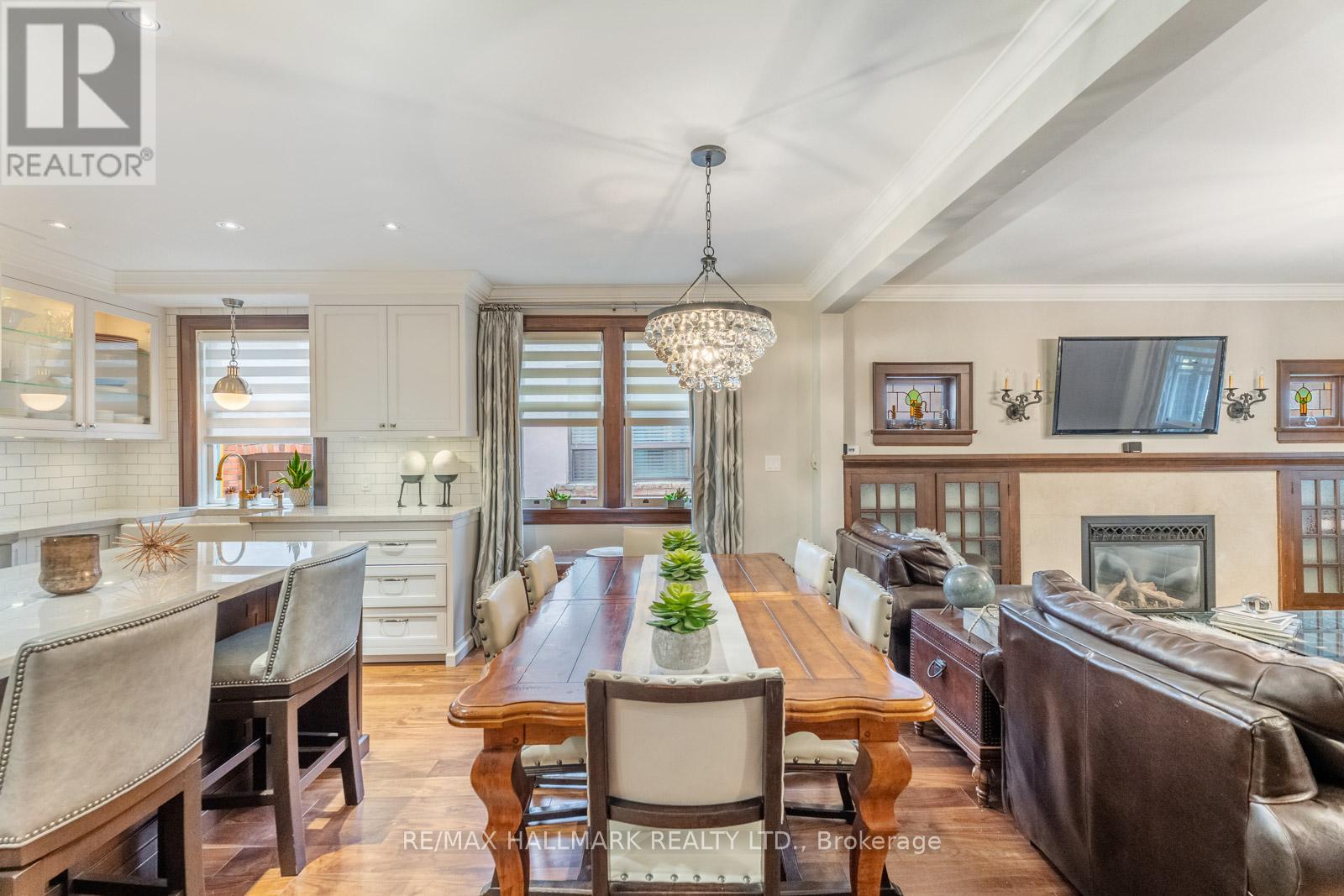 Main - 24 Hammersmith Avenue, Toronto, Ontario M4E 2W4 - Photo 10 - E13453736