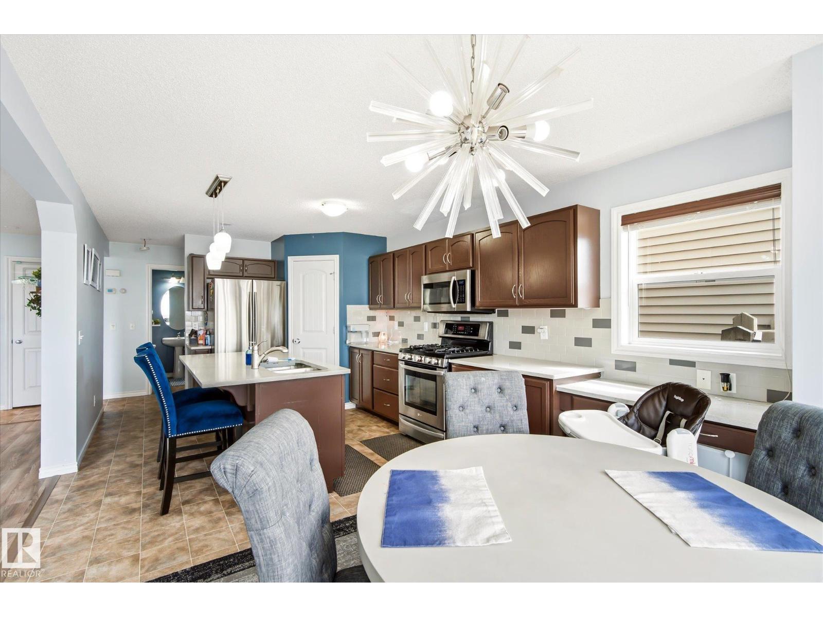 1744 61 St Sw, Edmonton, Alberta  T6X 0W3 - Photo 9 - E4494016