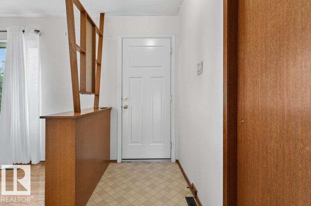 5308 105a St Nw, Edmonton, Alberta  T6H 2P4 - Photo 3 - E4494018
