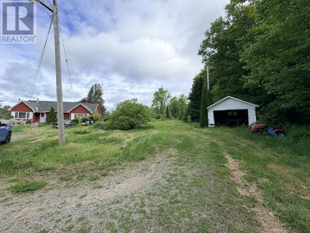 619 Granary Lake Rd, Blind River, Ontario  P0R 1B0 - Photo 4 - SM261471