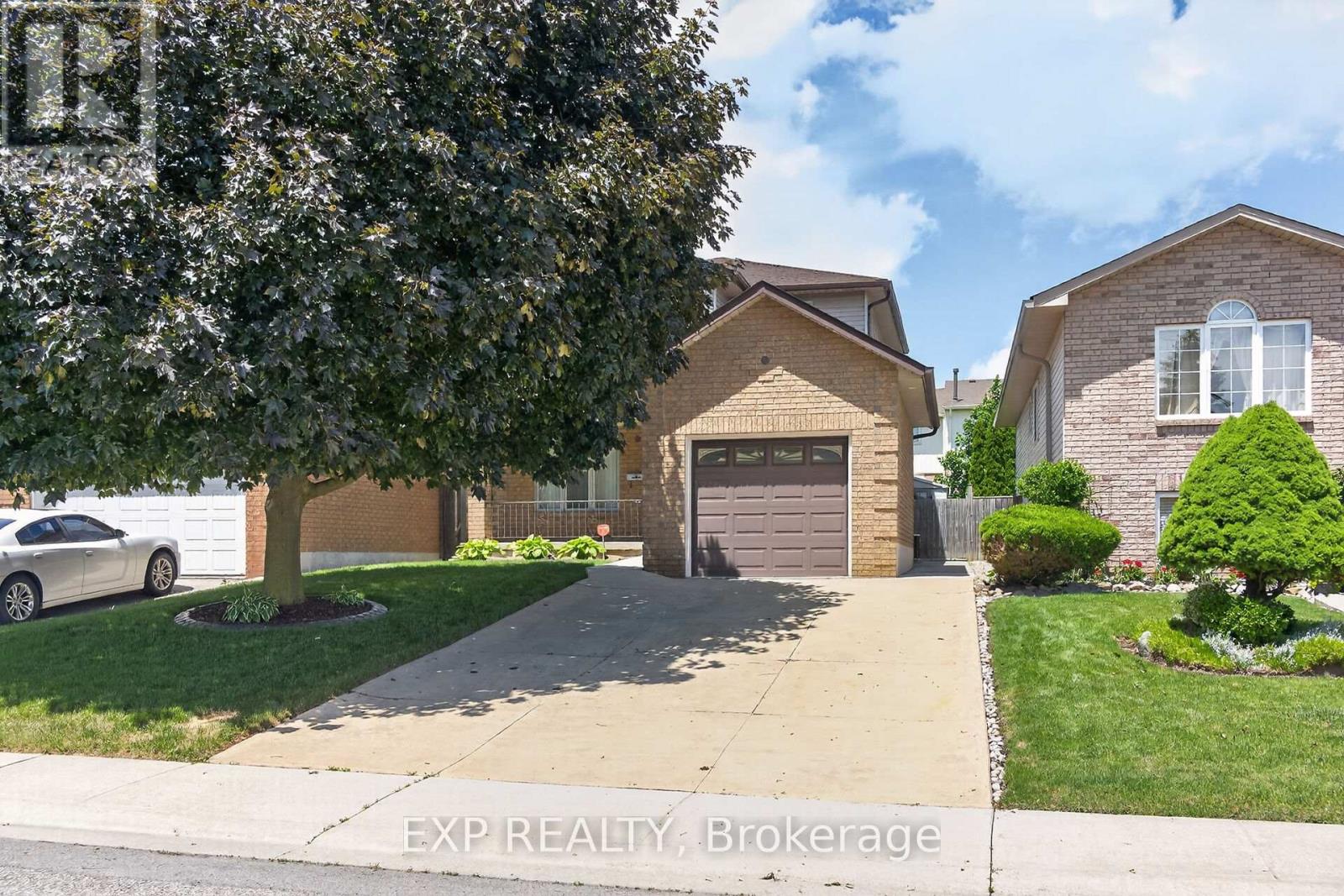 45 Ossington Drive, Hamilton, Ontario L8W 3S4 - Photo 2 - X13453744