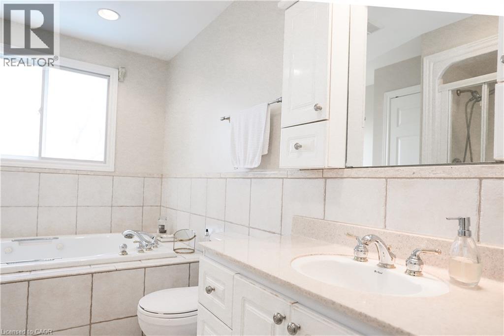 1266 Lakeview Drive, Oakville, Ontario  L6H 2M8 - Photo 21 - 40840562