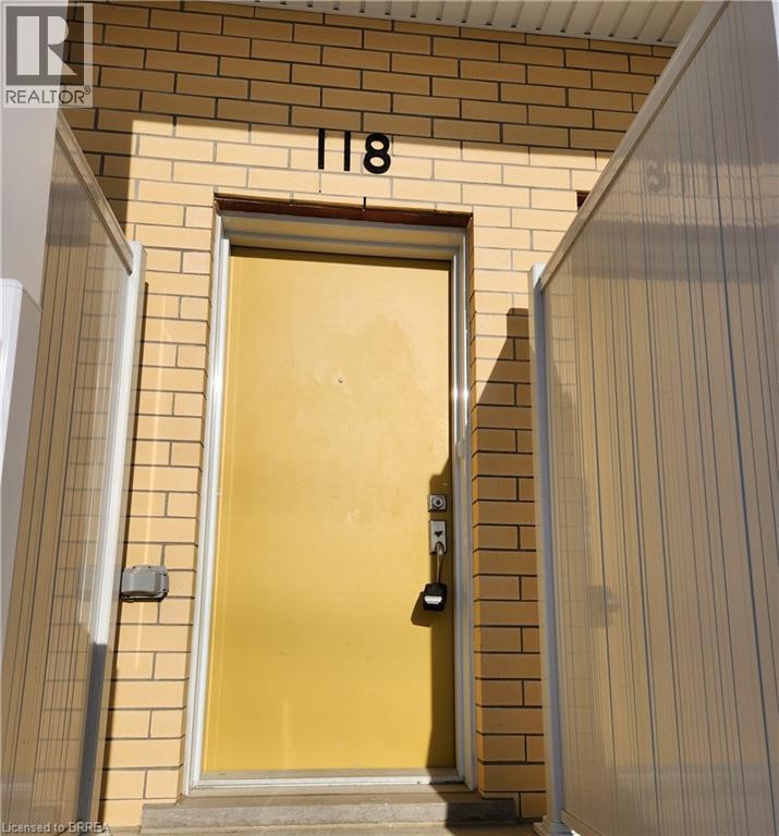 118 Seabrook Drive, Kitchener, Ontario  N2R 1Y1 - Photo 3 - 40840569