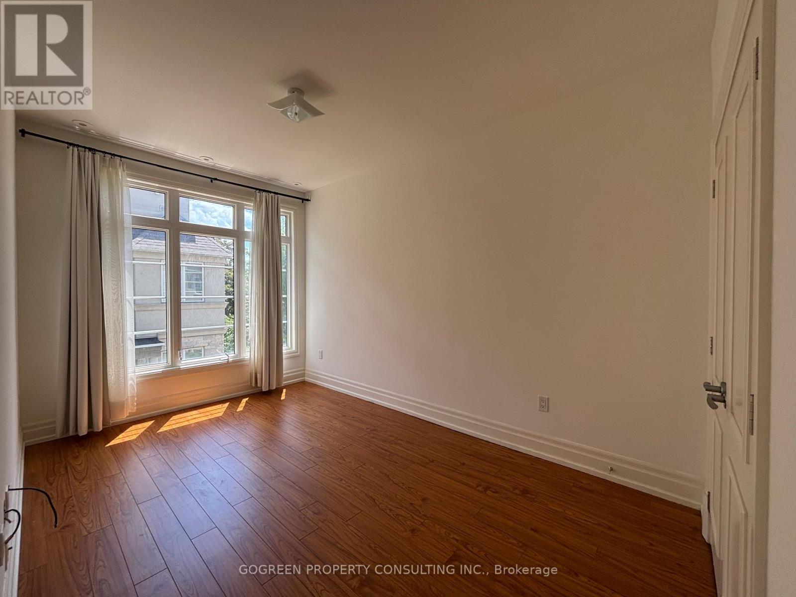 102 - 45 York Mills Road, Toronto, Ontario M2P 1B6 - Photo 11 - C13443314