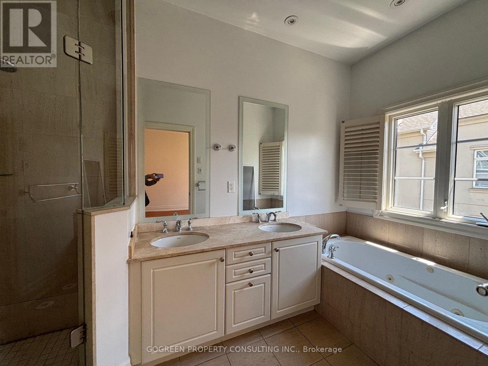 102 - 45 York Mills Road, Toronto, Ontario M2P 1B6 - Photo 15 - C13443314