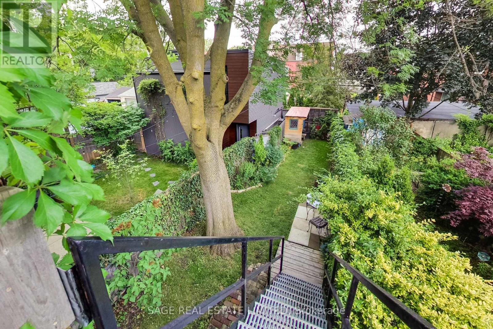 75 Fuller Avenue, Toronto, Ontario M6R 2C4 - Photo 32 - W13450956