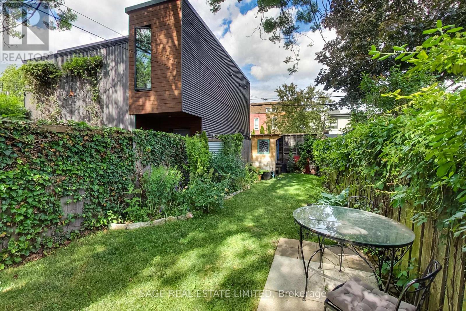 75 Fuller Avenue, Toronto, Ontario M6R 2C4 - Photo 45 - W13450956