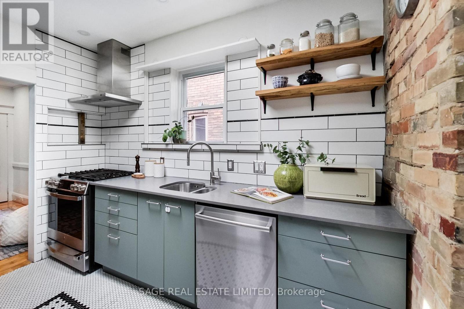 75 Fuller Avenue, Toronto, Ontario M6R 2C4 - Photo 25 - W13450956