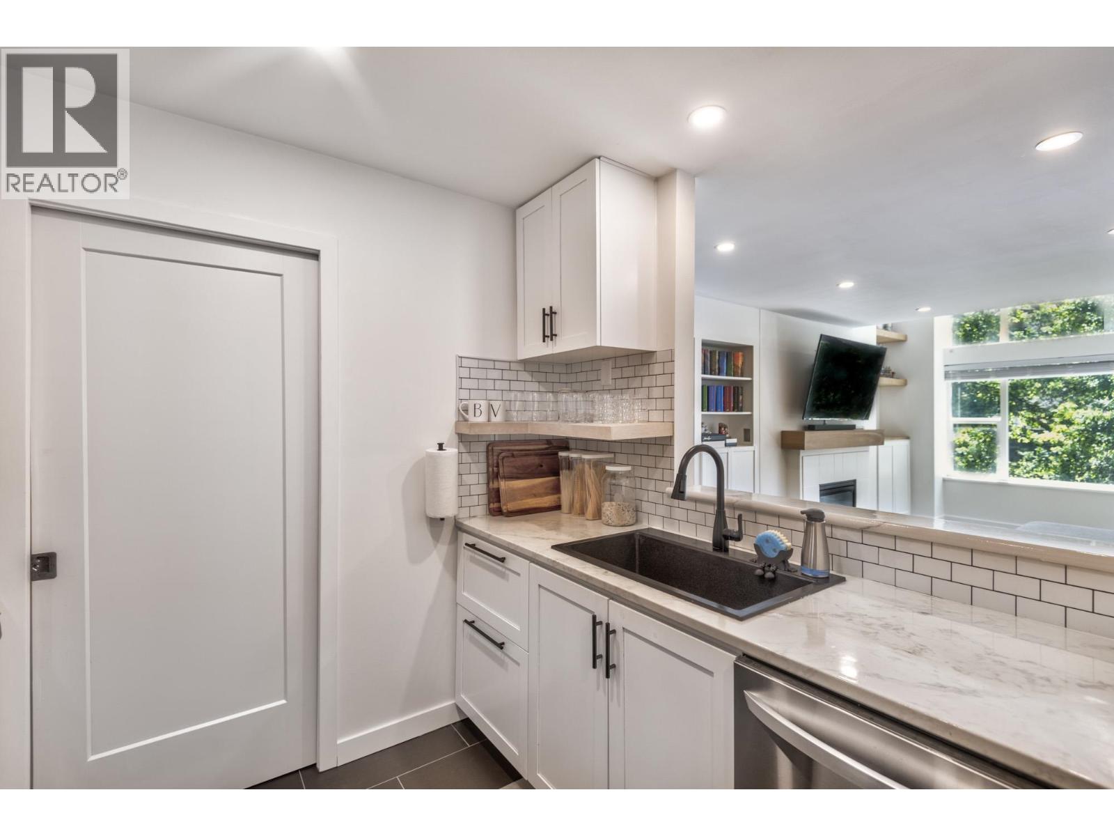 307 5281 Oakmount Crescent, Burnaby, British Columbia  V5H 4S7 - Photo 15 - R3136830