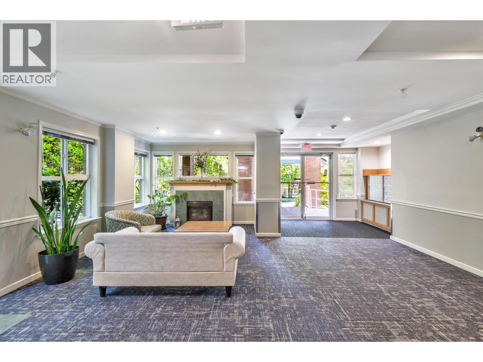 307 5281 Oakmount Crescent, Burnaby, British Columbia  V5H 4S7 - Photo 4 - R3136830
