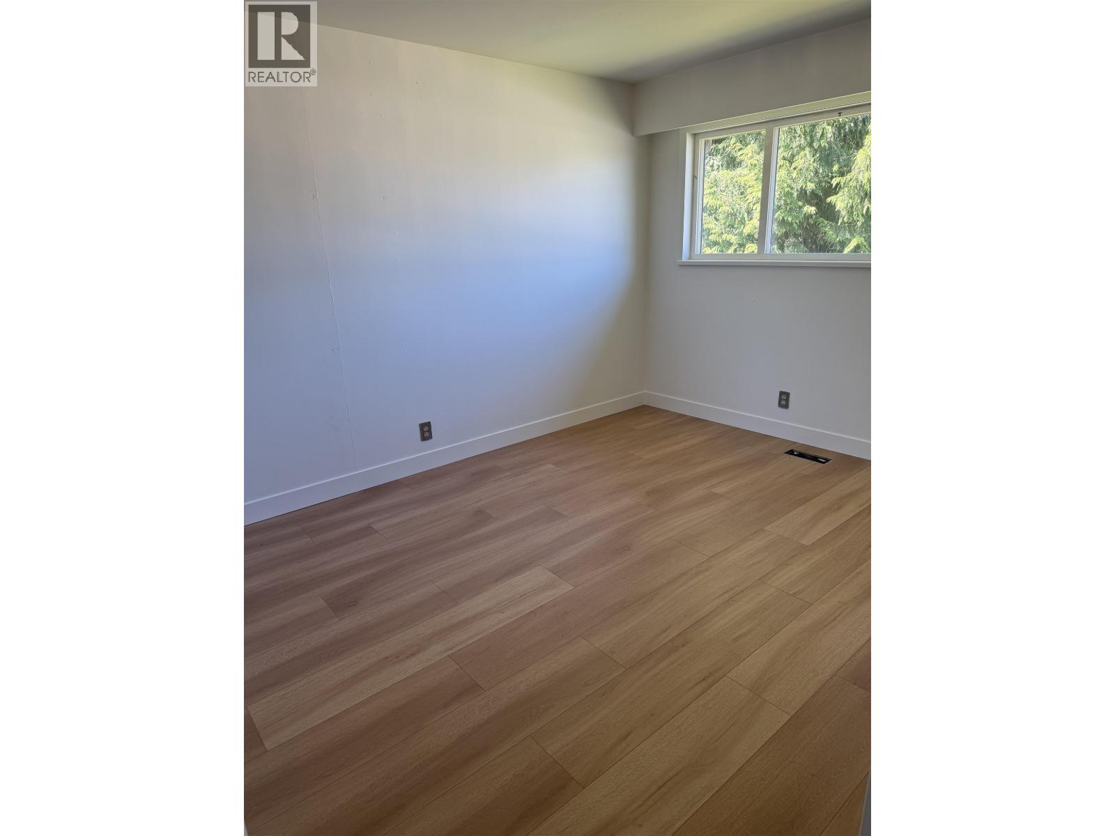 311 Leroy Street, Coquitlam, British Columbia  V3K 5K5 - Photo 7 - R3136872