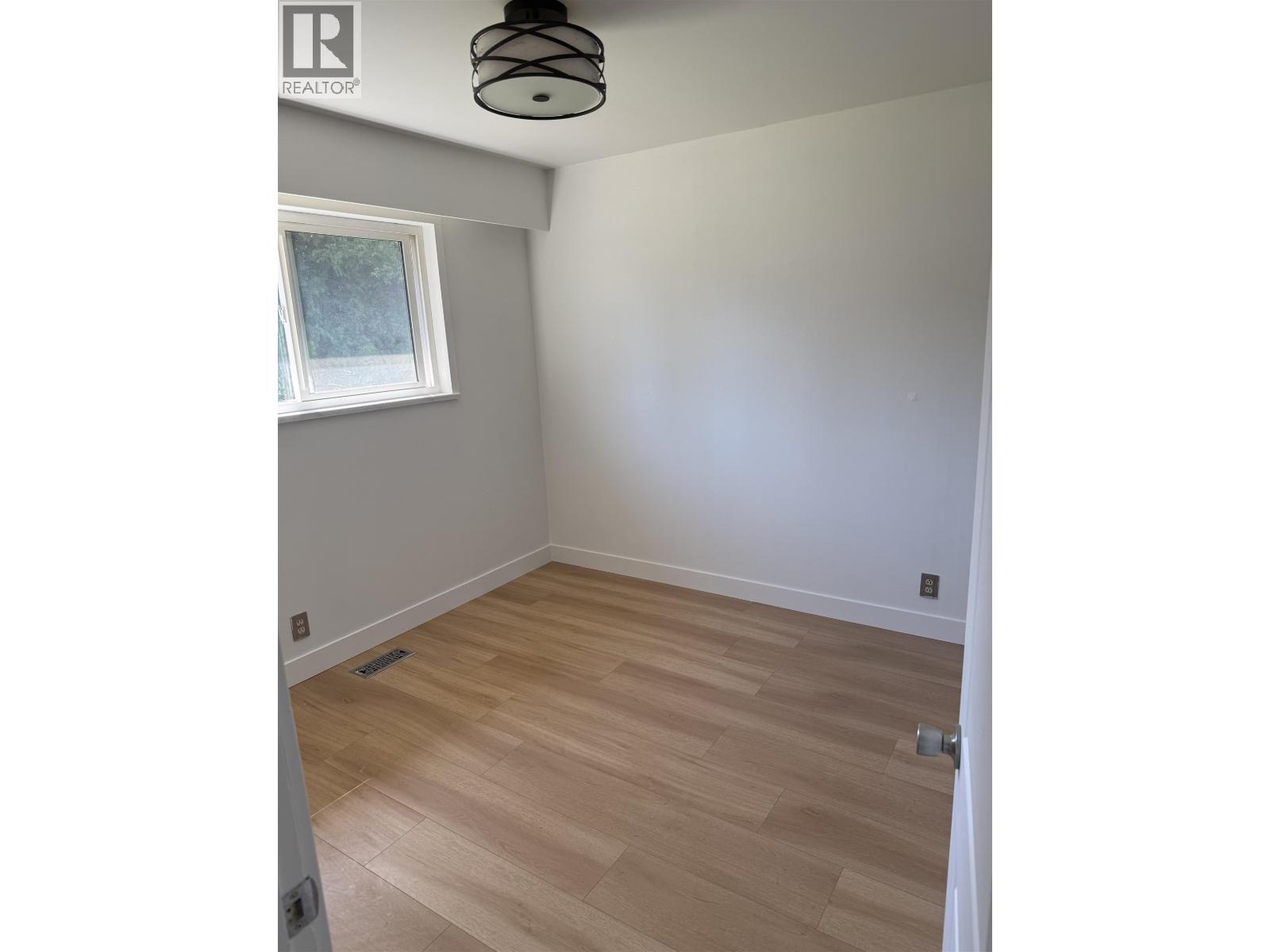 311 Leroy Street, Coquitlam, British Columbia  V3K 5K5 - Photo 8 - R3136872