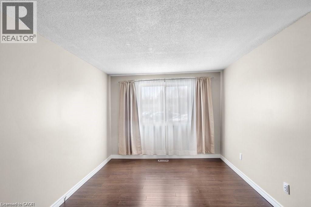 462 Springbank Avenue N Unit# 4, Woodstock, Ontario  N4T 1K5 - Photo 3 - 40840138
