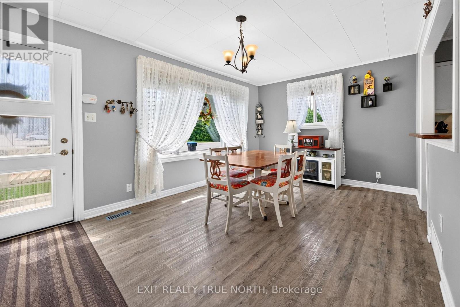 320 Yonge Street, Midland, Ontario  L4R 2B3 - Photo 3 - S13453818