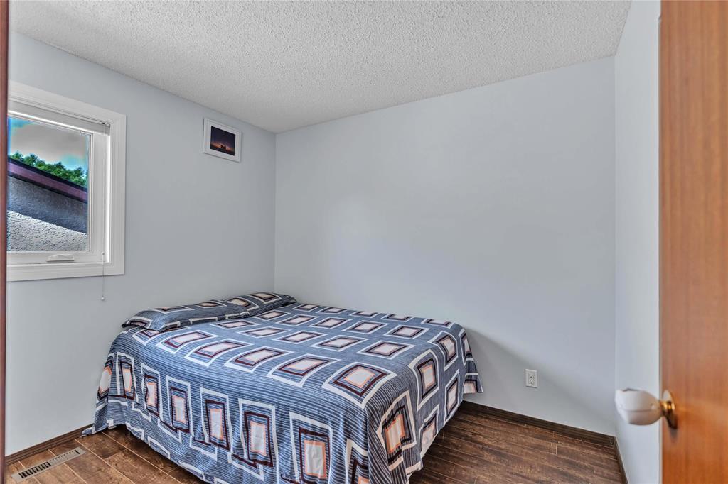 2456 Burrows Avenue, Winnipeg, Manitoba  R2R 2N1 - Photo 15 - 202614059