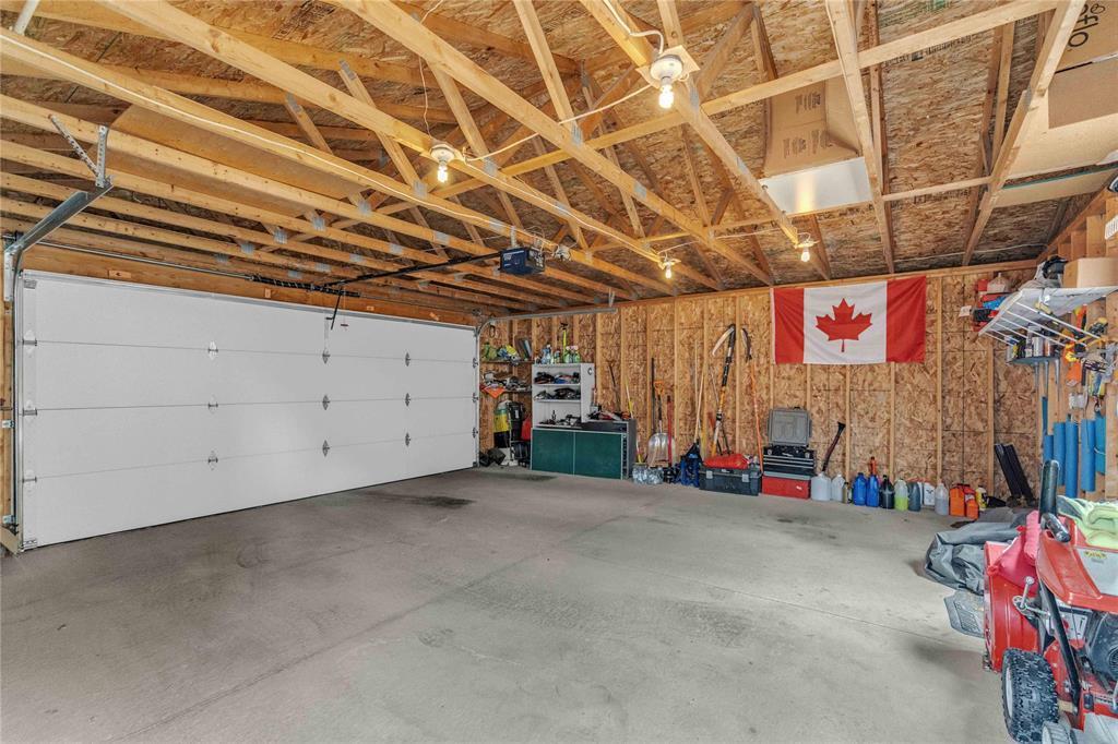 2456 Burrows Avenue, Winnipeg, Manitoba  R2R 2N1 - Photo 30 - 202614059