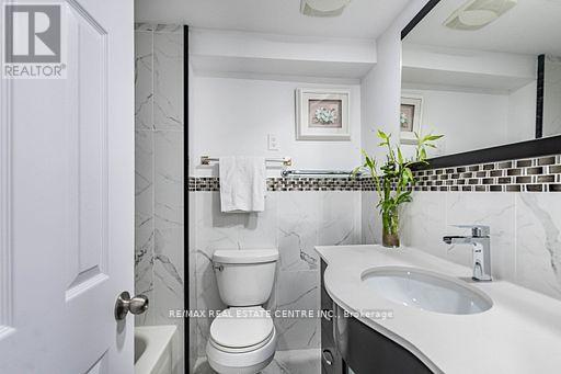 W/o Basement - 4738 Wild Rose Street, Mississauga, Ontario  L5M 5M6 - Photo 11 - W13453820