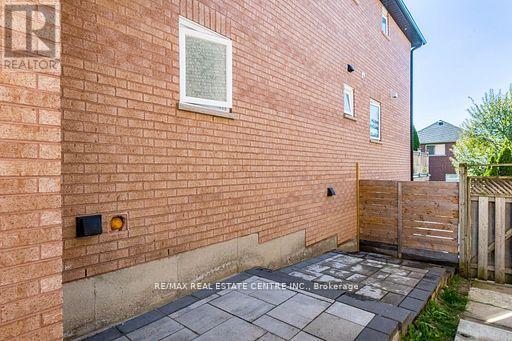W/o Basement - 4738 Wild Rose Street, Mississauga, Ontario  L5M 5M6 - Photo 23 - W13453820