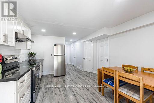 W/o Basement - 4738 Wild Rose Street, Mississauga, Ontario  L5M 5M6 - Photo 7 - W13453820
