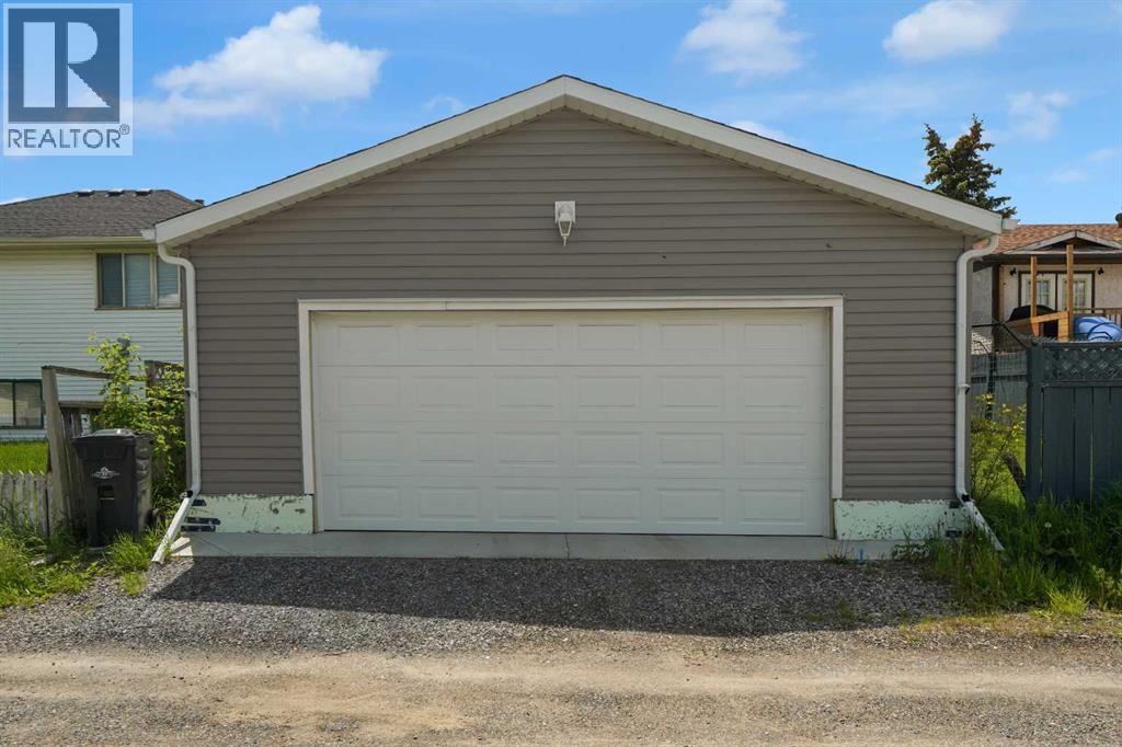 1312 10 Avenue Se, High River, Alberta  T1V 1L4 - Photo 41 - A2294193