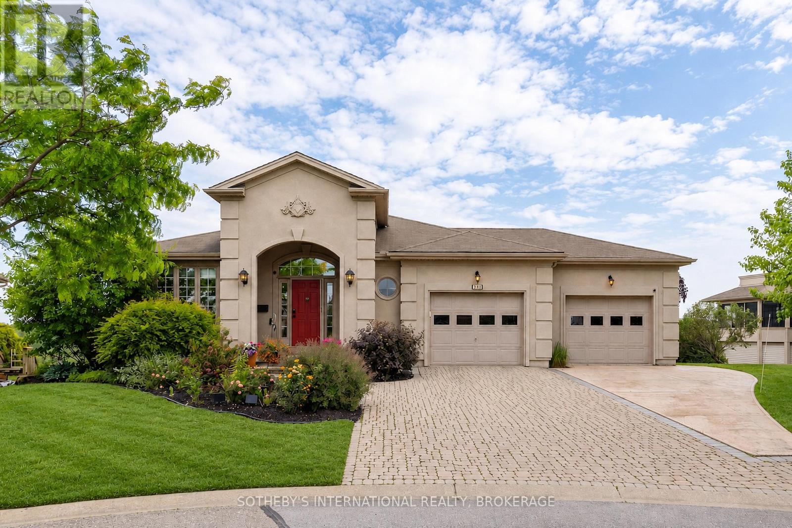 208 Muirfield Trail, Welland, Ontario  L3B 6G7 - Photo 2 - X13448298