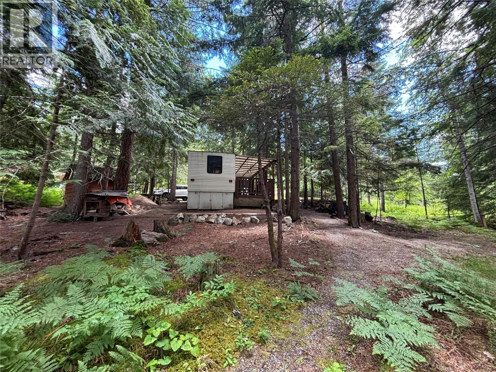 100 Dolly Varden Road Lot# 12, Mabel Lake, British Columbia  V0E 1V5 - Photo 15 - 10391615