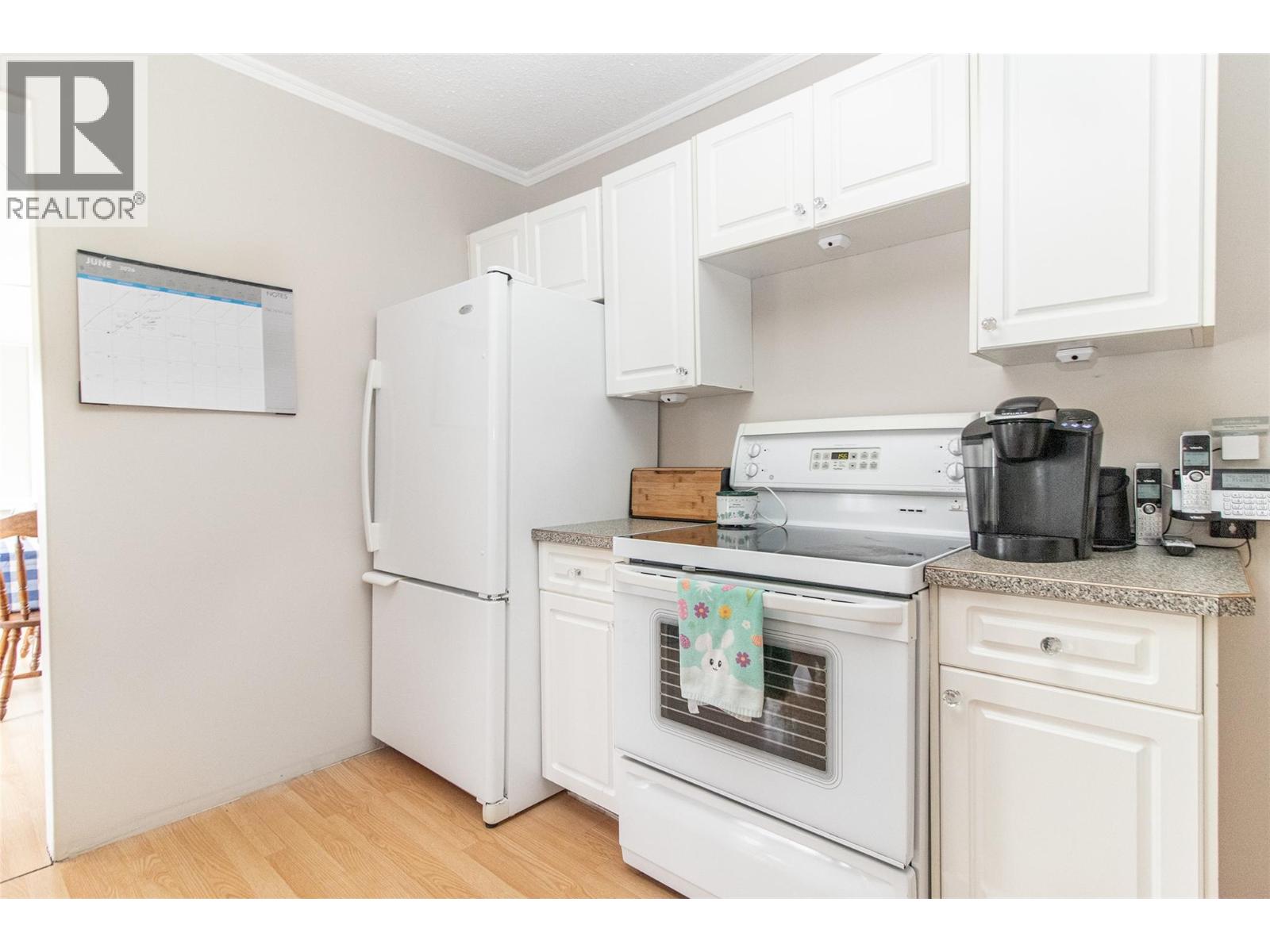 1381 Mcbride Road, Kelowna, British Columbia  V1Y 4A5 - Photo 6 - 10390928