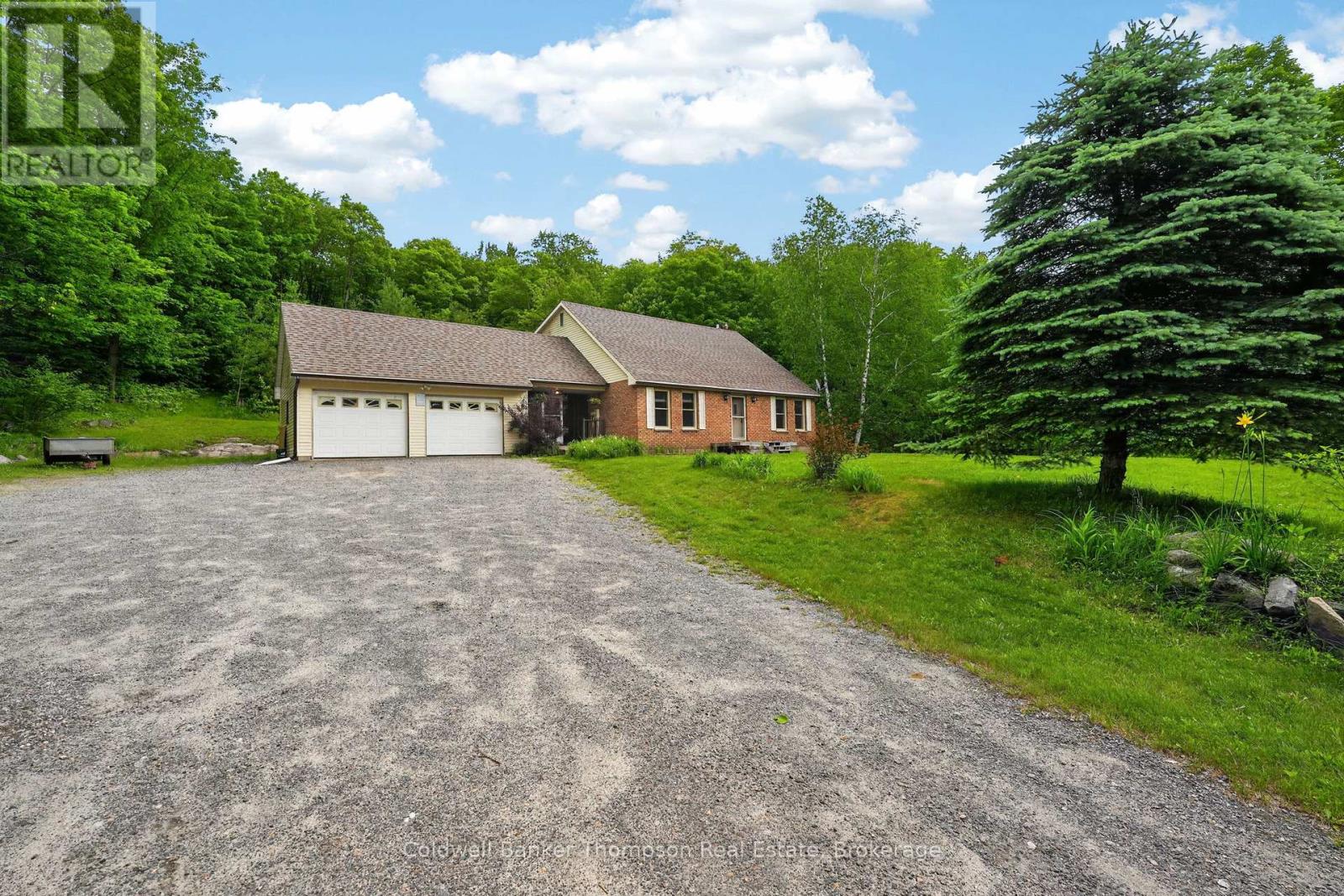 1864 BRUNEL ROAD, Huntsville, Ontario