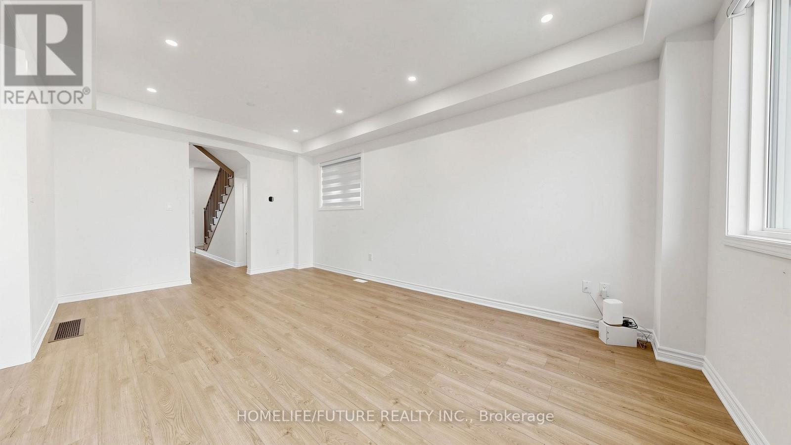 3262 Brigadier Avenue, Pickering, Ontario L1X 0T1 - Photo 10 - E13453876