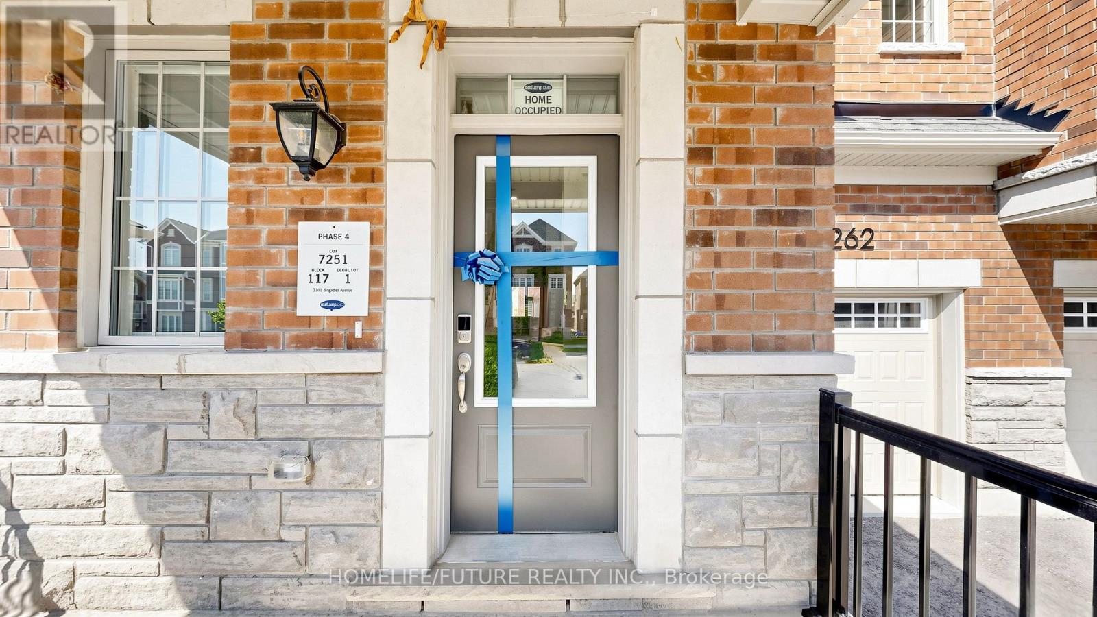 3262 Brigadier Avenue, Pickering, Ontario L1X 0T1 - Photo 3 - E13453876