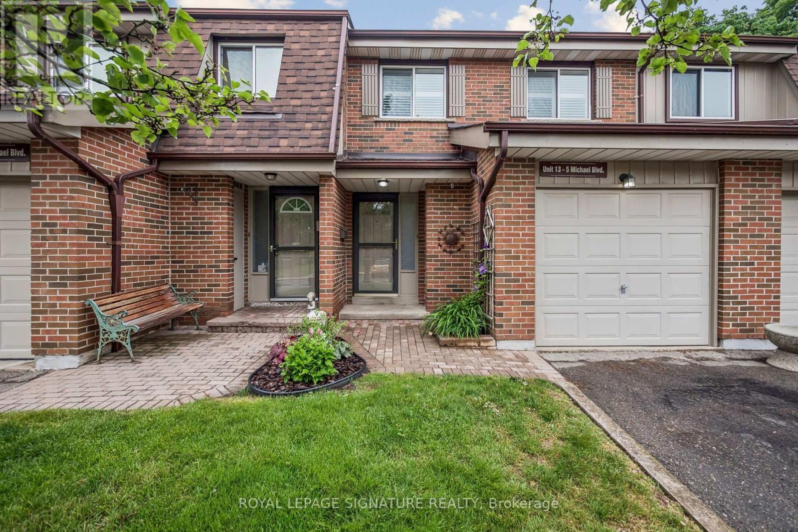13 - 5 MICHAEL BOULEVARD, Whitby, Ontario